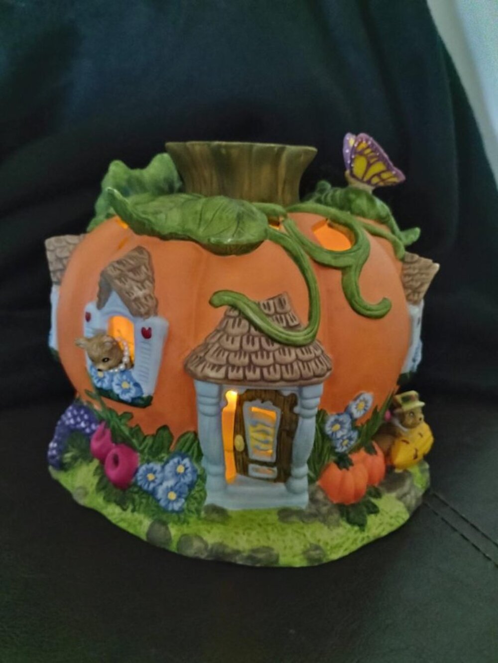 PartyLite Halloween Harvest Pumpkin House candle holder